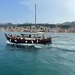 Calabria-villa Franca- Aaut Casa Per Vacanze Al Mare- Privacy E Tranquillita- Апартаменты Кариати